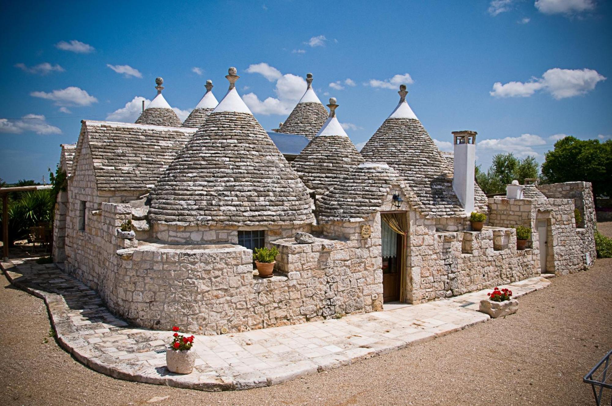 Trulli Il Castagno Guest House Martina Franca Bagian luar foto